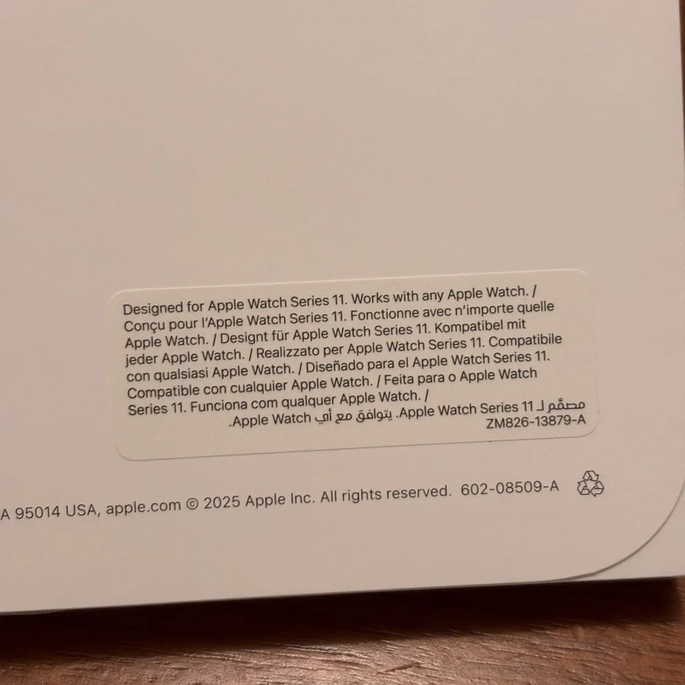 Apple Watch 42mm light blush sport band NWT NIB size s/m - Picture 4 of 6